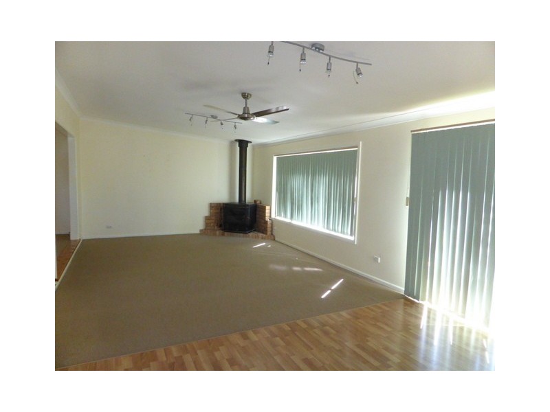 3 Waratah Street, Parkes NSW 2870