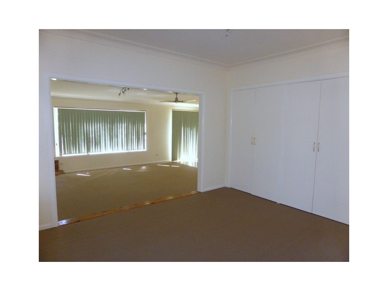 3 Waratah Street, Parkes NSW 2870