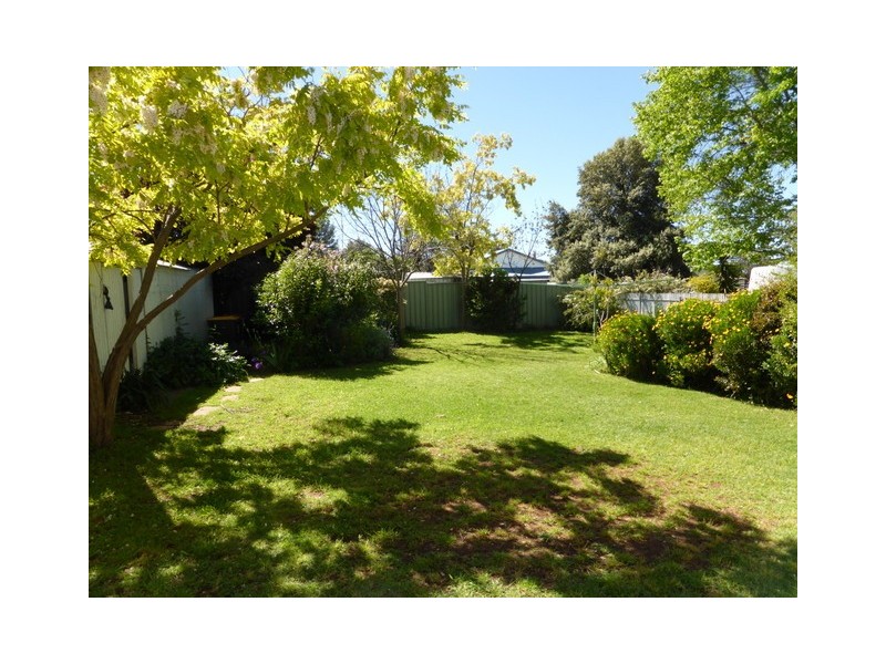 3 Waratah Street, Parkes NSW 2870