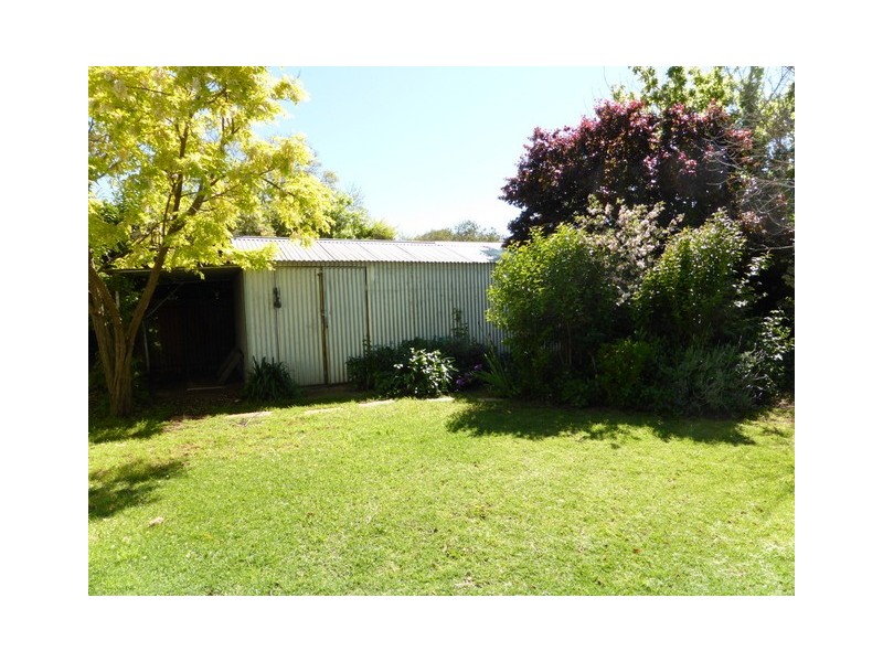 3 Waratah Street, Parkes NSW 2870
