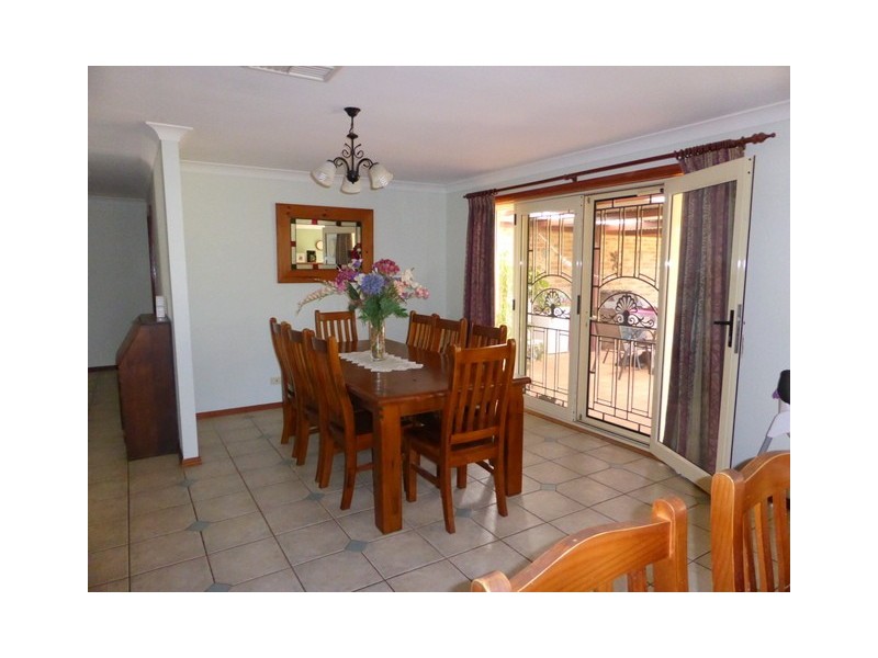 68-72 Thomas Street, Parkes NSW 2870