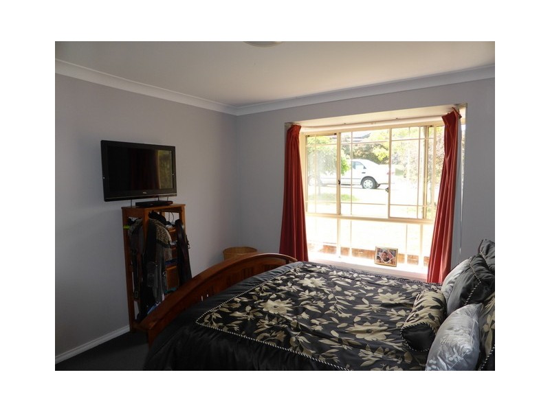8 Glengowrie Close, Parkes NSW 2870