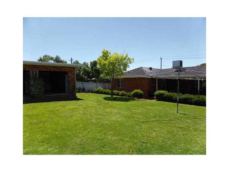 47 Woodward Street, Parkes NSW 2870