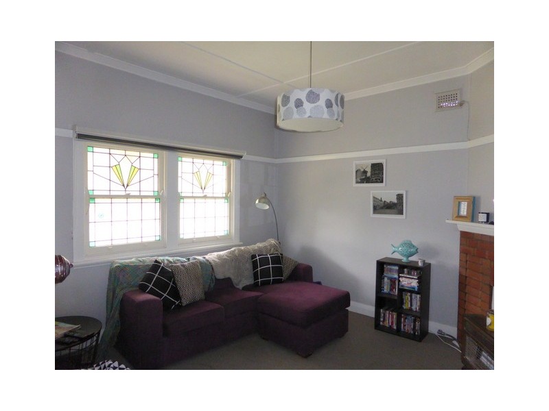 11 Bollinger Street, Parkes NSW 2870