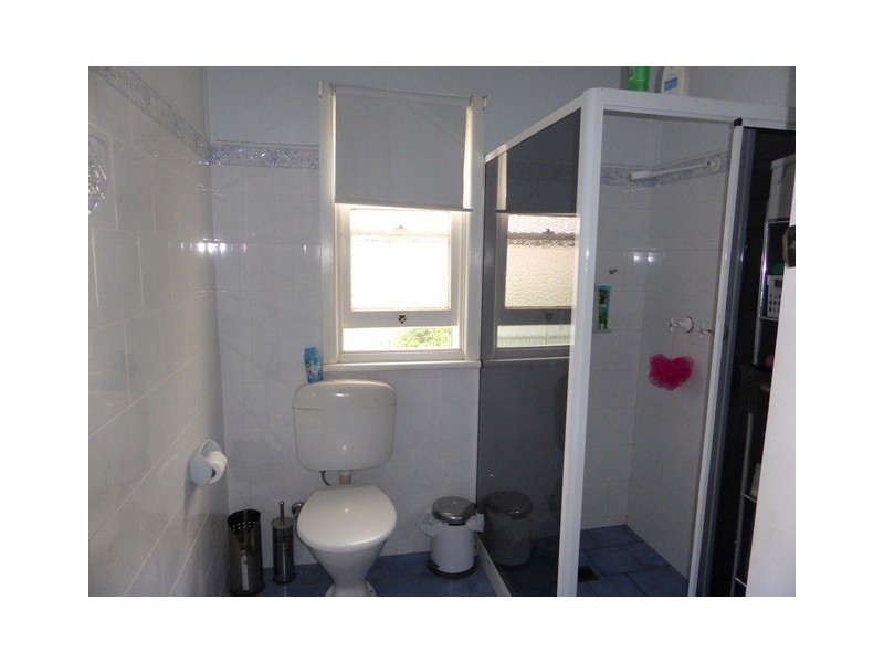 11 Bollinger Street, Parkes NSW 2870