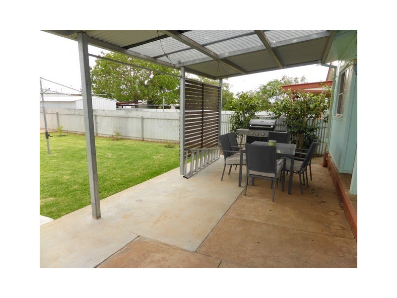 11 Bollinger Street, Parkes NSW 2870