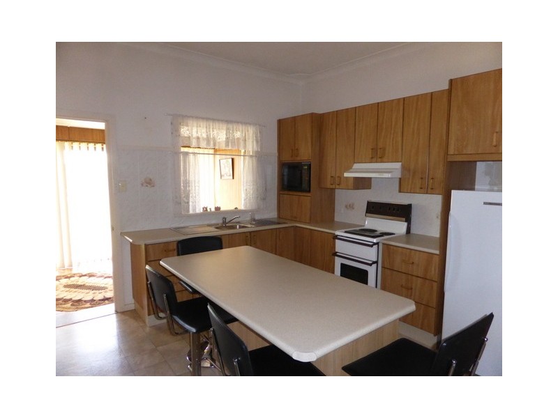 40 Cecile Street, Parkes NSW 2870