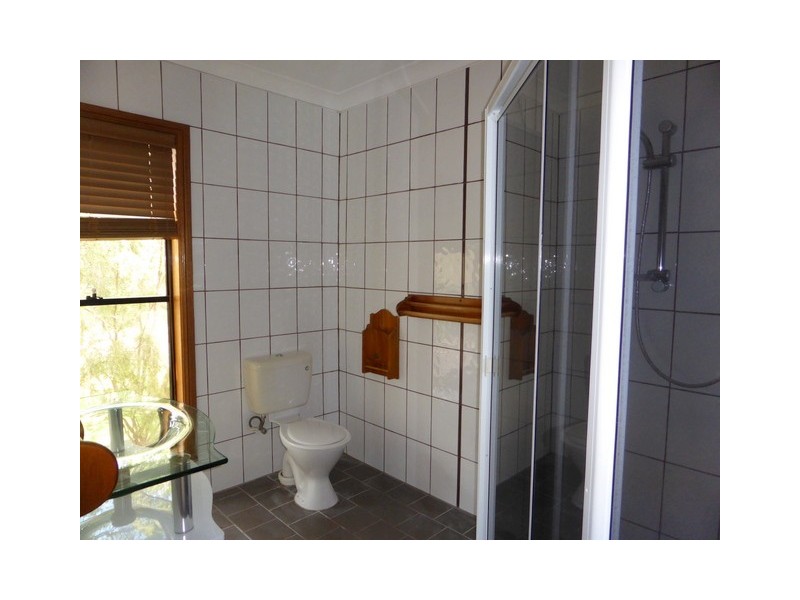82 Pine Road, Parkes NSW 2870