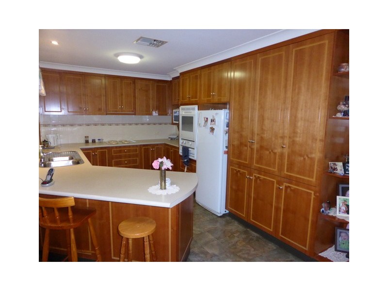 13 Phoenix Street, Parkes NSW 2870