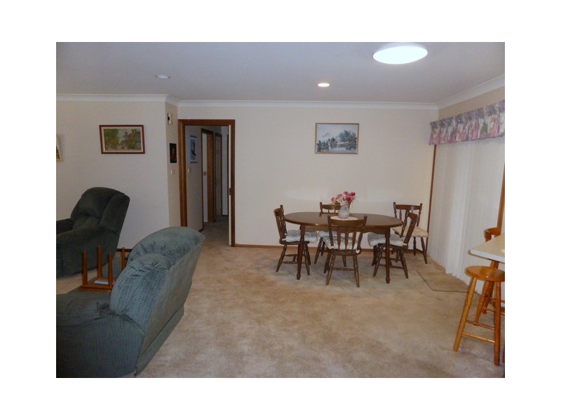 13 Phoenix Street, Parkes NSW 2870