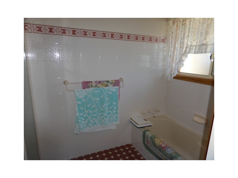 13 Phoenix Street, Parkes NSW 2870