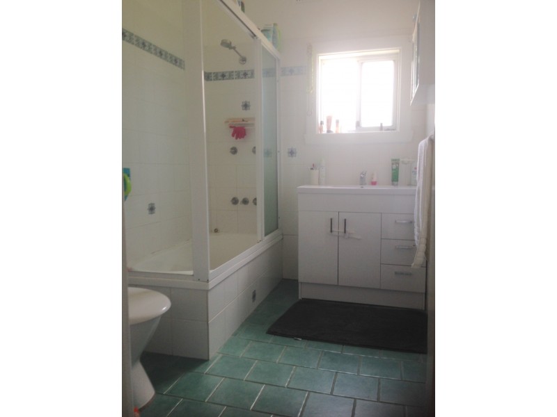 21 East Street, Parkes NSW 2870