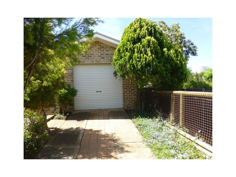 13 Hillcrest Avenue, Parkes NSW 2870