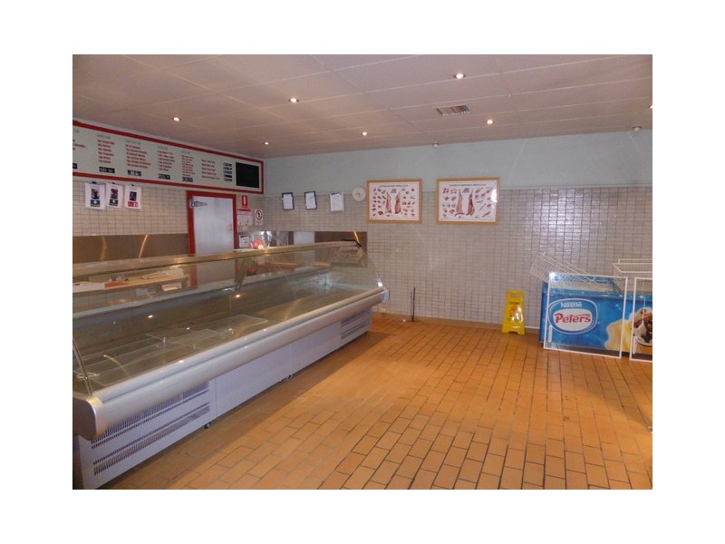 216 Clarinda Street, Parkes NSW 2870