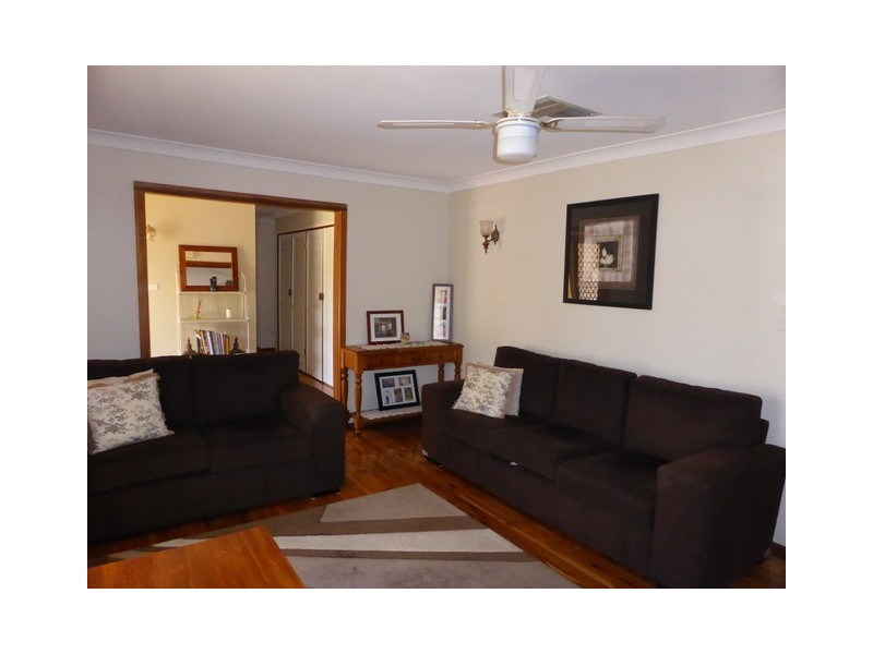 93 Victoria Street, Parkes NSW 2870