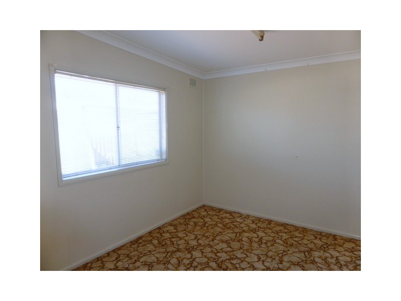 14 Hodges Street, Parkes NSW 2870