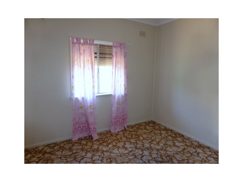 14 Hodges Street, Parkes NSW 2870