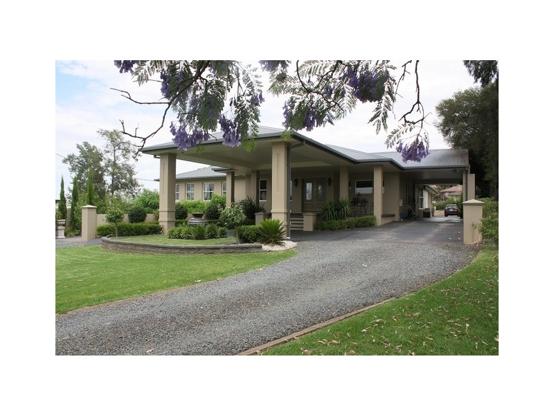 6 Lorking Street, Parkes NSW 2870