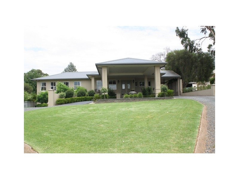 6 Lorking Street, Parkes NSW 2870