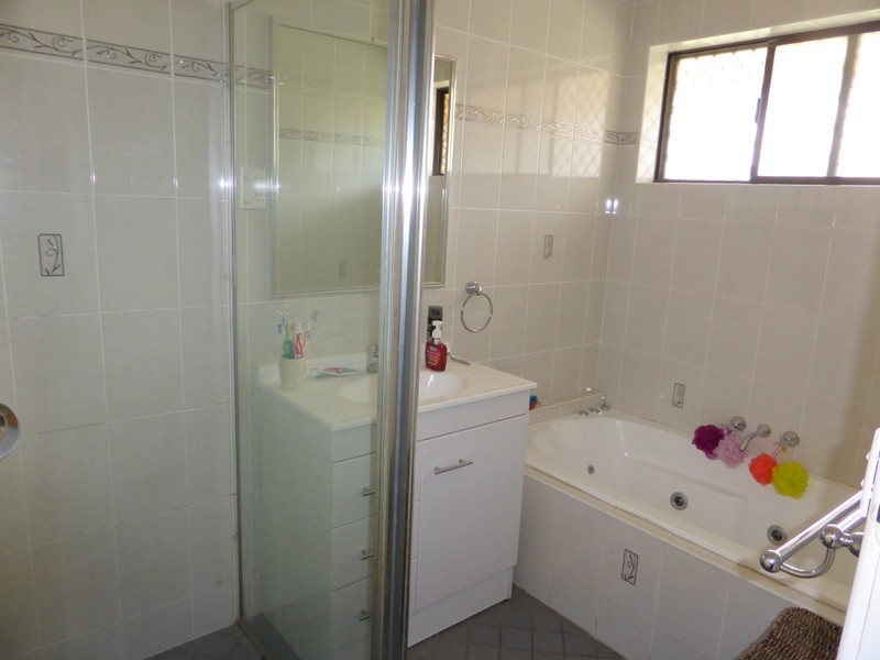 13 Want Street, Parkes NSW 2870