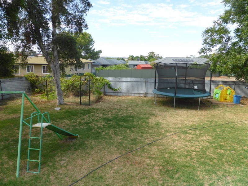 13 Want Street, Parkes NSW 2870