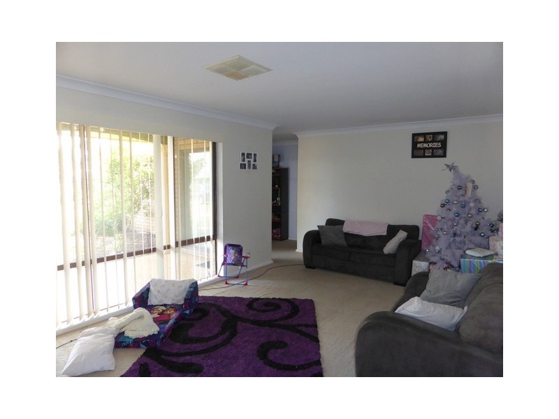 4 Best Street, Parkes NSW 2870