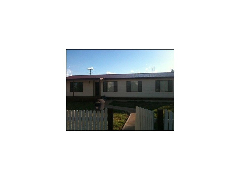 18 Brookview Street, Trundle NSW 2875