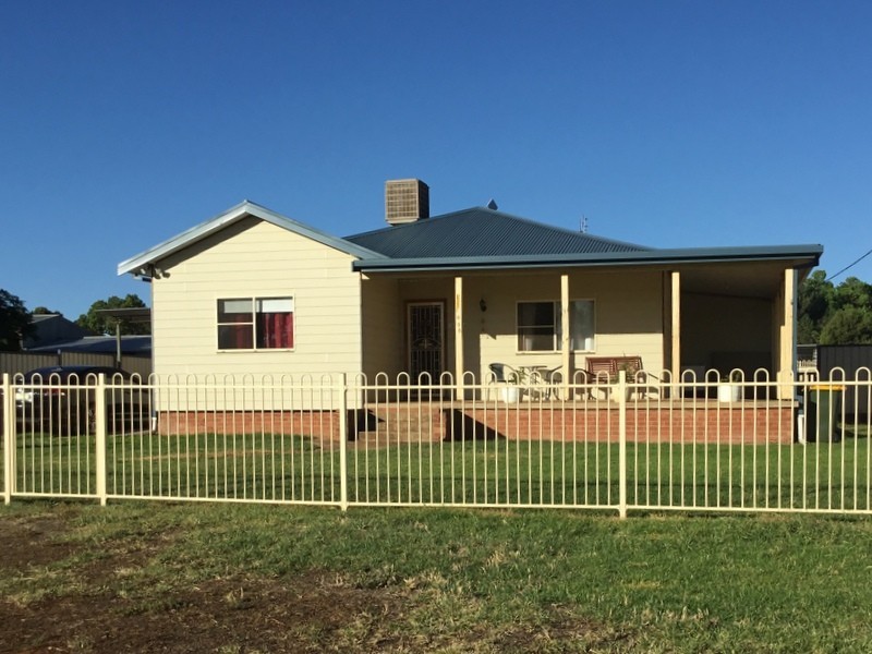 140-144 Condobolin Road, Parkes NSW 2870