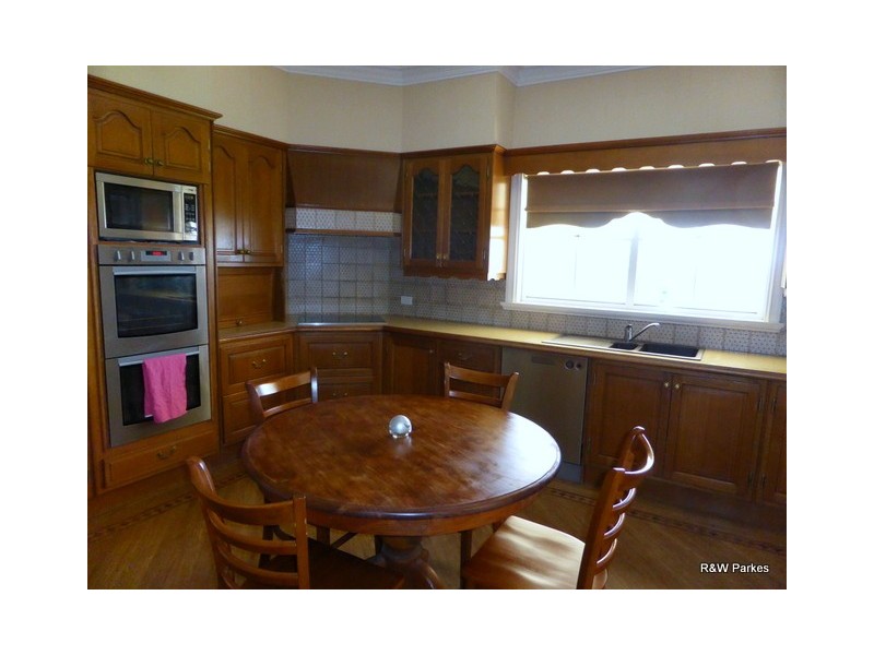 44 Jones Street, Parkes NSW 2870