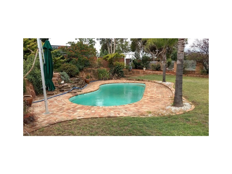 44 Jones Street, Parkes NSW 2870