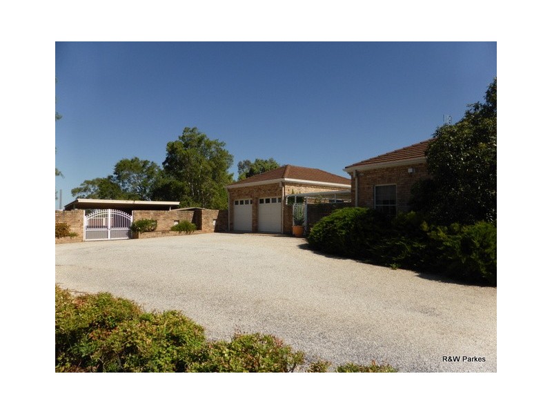 44 Jones Street, Parkes NSW 2870