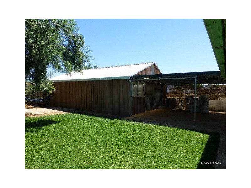 50 Station Street, Parkes NSW 2870