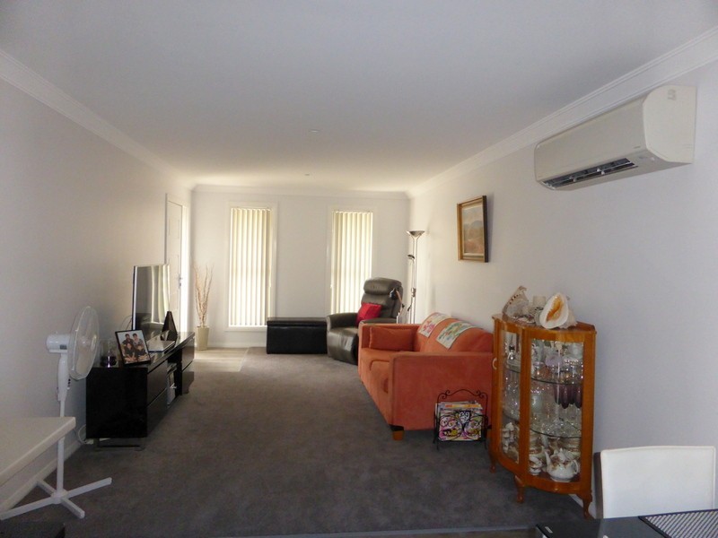 2/8 Clancy Place, Parkes NSW 2870