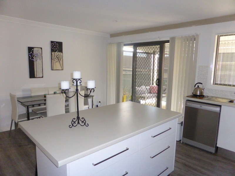 2/8 Clancy Place, Parkes NSW 2870