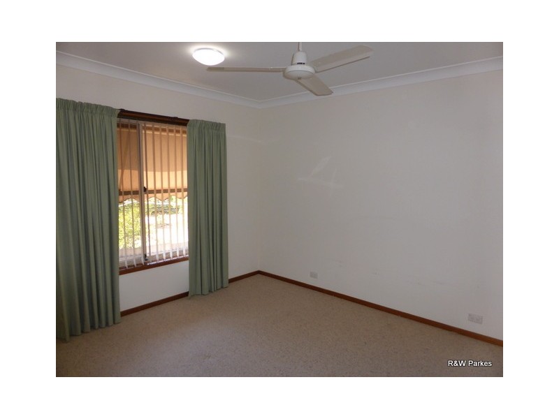 3 Goobang Street, Parkes NSW 2870