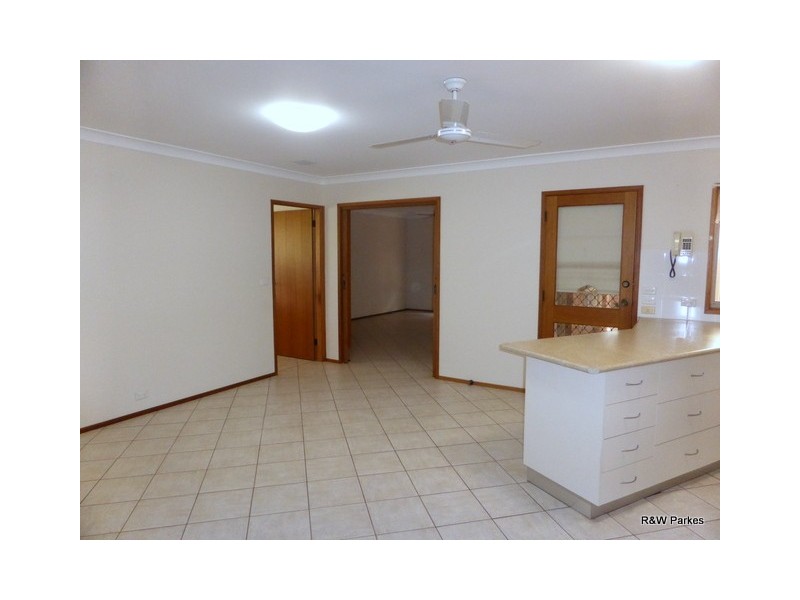 3 Goobang Street, Parkes NSW 2870