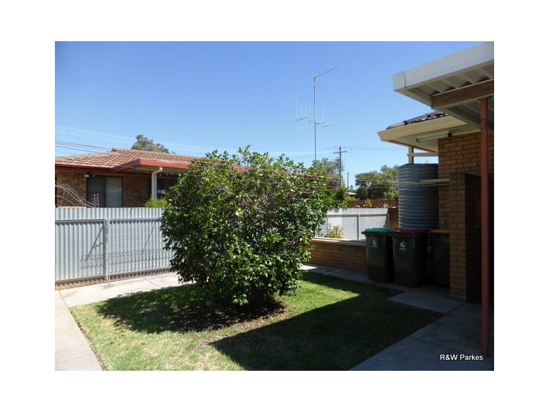 15 Carrington Street, Parkes NSW 2870