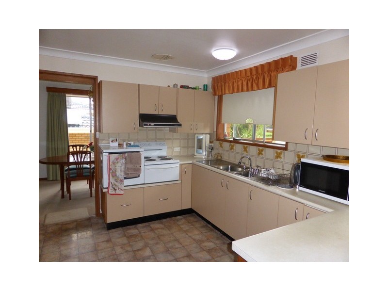 28 Mengarvie Road, Parkes NSW 2870
