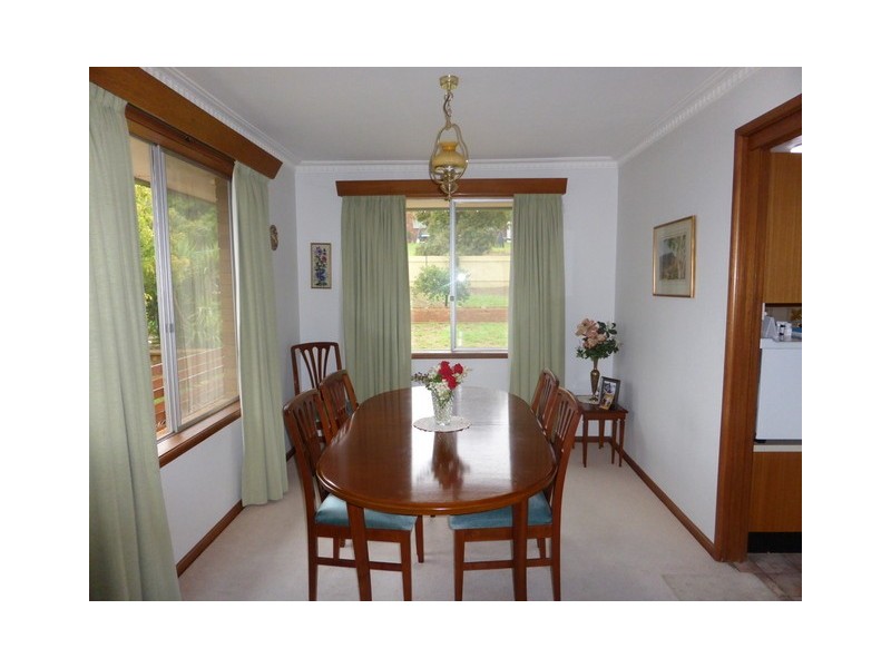 28 Mengarvie Road, Parkes NSW 2870