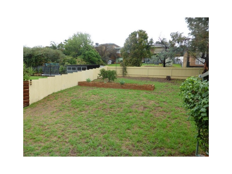 28 Mengarvie Road, Parkes NSW 2870
