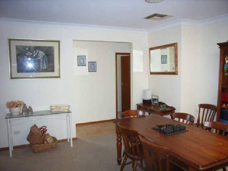 26 Moor Street, Parkes NSW 2870