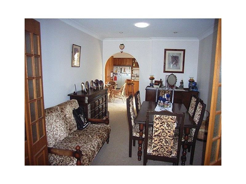 2 Hillcrest Avenue, Parkes NSW 2870