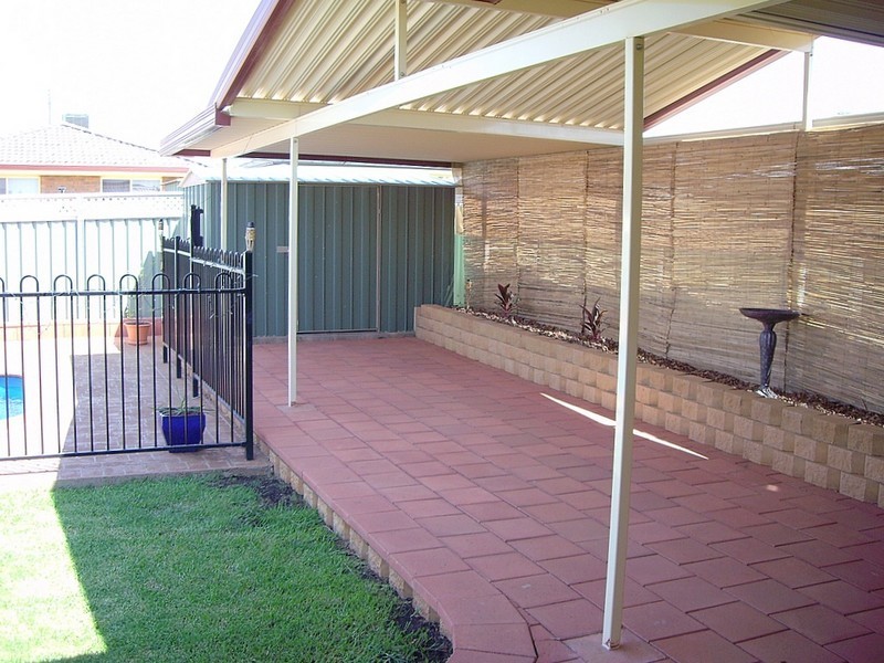 102 Dalton Street, Parkes NSW 2870