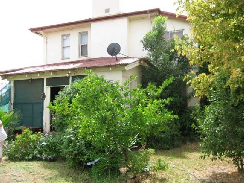 108 Caswell Street, Peak Hill NSW 2869