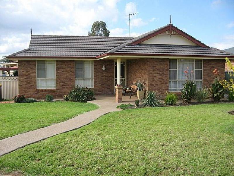 3 John Curtin Street, Parkes NSW 2870