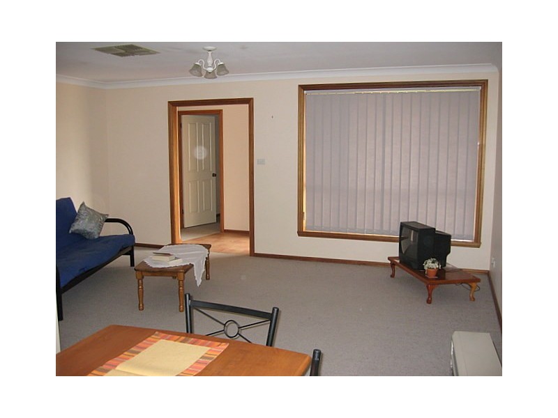 19 Ebelina Crescent, Parkes NSW 2870
