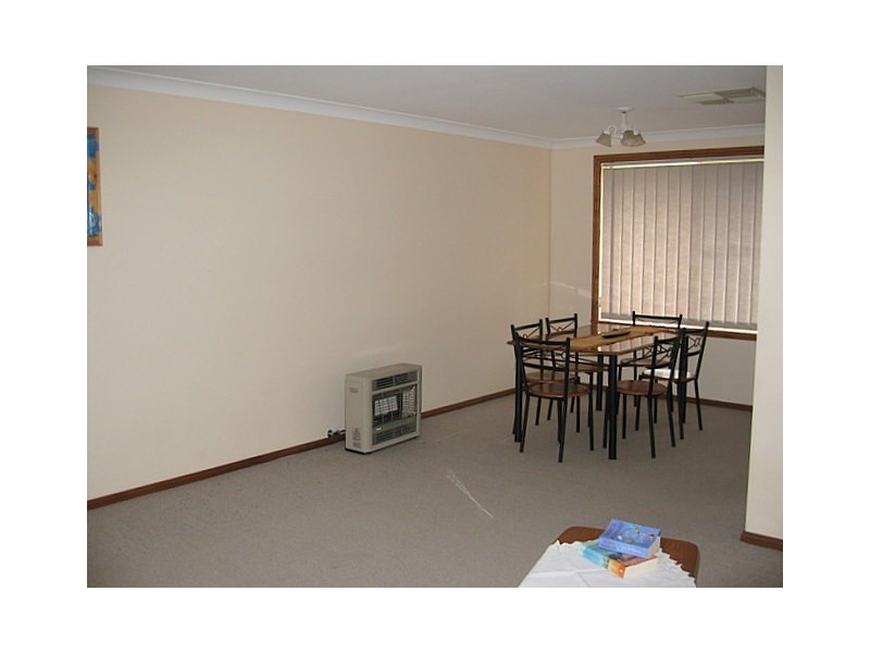 19 Ebelina Crescent, Parkes NSW 2870