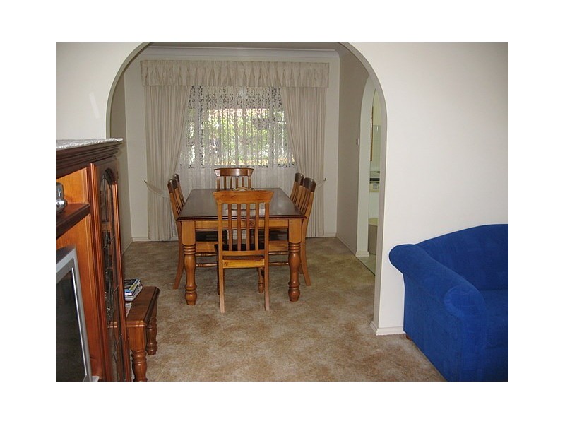 11A Barton Street, Parkes NSW 2870