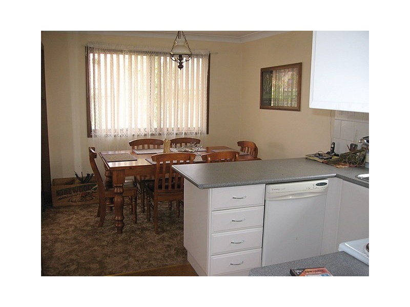 15 Barton Street, Parkes NSW 2870