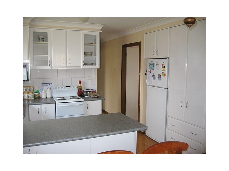 15 Barton Street, Parkes NSW 2870